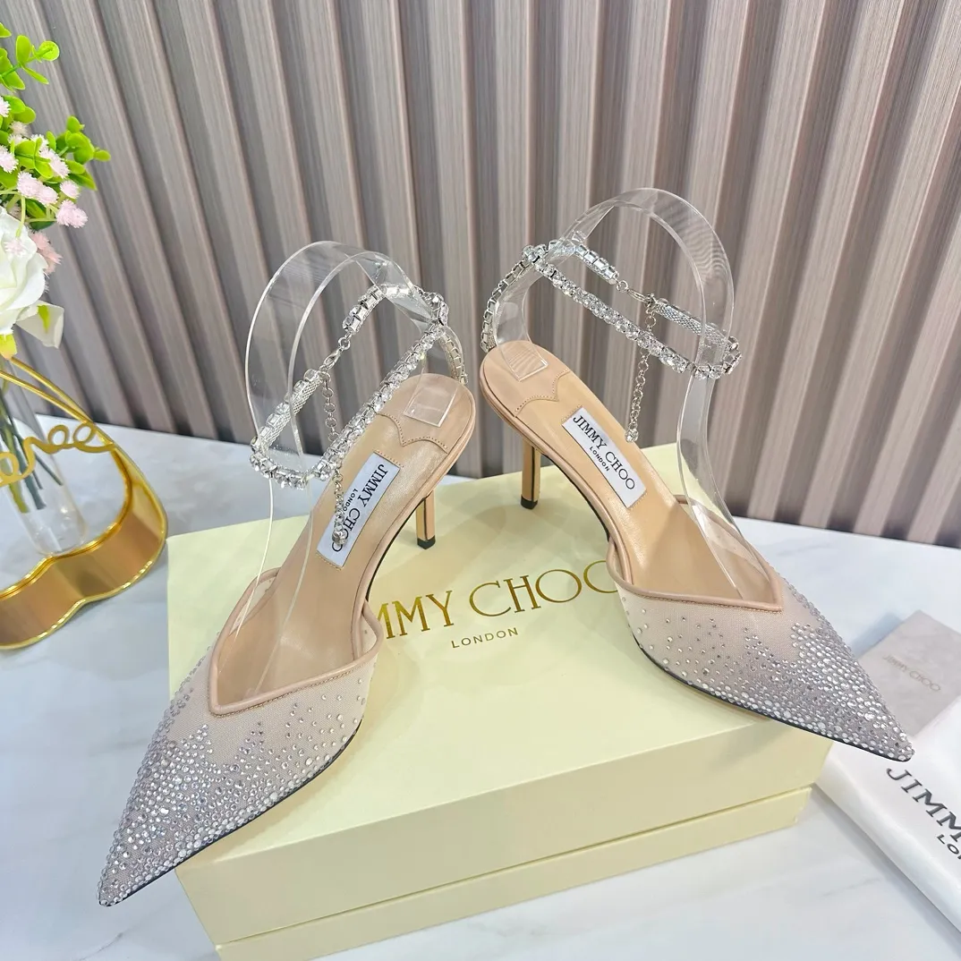 👟👟Ex-factory price 700👟👟 JIMMY CHOO (Jimmy CHOO) 💝💝💝 is a very comprehensive noble fashion lifestyle brand, with a series of women's high-heeled, medium-heeled, flat-heeled sandals with the same strap from major fashion bloggers and celebrities in Hong Kong and the United States.  The Australian pointed toe, round toe and square toe series are simply beautiful. Fall in love with elegance and playful sense of the future. Just by looking at them, you want to own them immediately, but you can really think about a pair of exquisite high heels~~~~~~~~~~~~~~~~~ 💝This series is specially designed for extraordinary and indifferent ladies, thus creating a unique overall effect, Jimmy Choo Design products that inspire women to move forward and show their charm💝💝💝 1⃣️Material: Imported genuine mesh hot diamond 2⃣️Inner: Imported Italian lambskin, super soft and delicate 3⃣️Outsole: Imported Italian original original color genuine leather outsole Heel height 8.5cm (10.0/6.5cm can be made) 4⃣️Code number: 35-39 (34.40.41.42 customized)